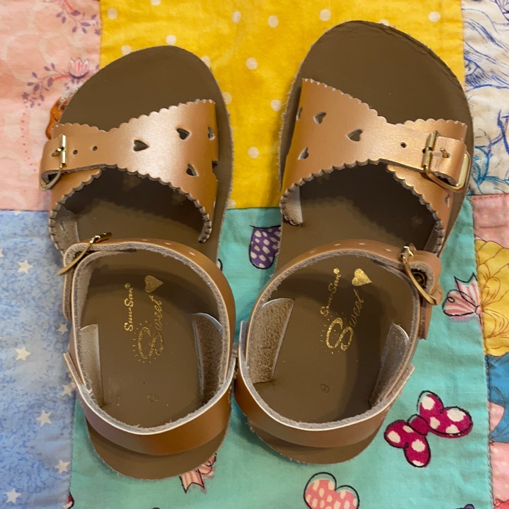 Sun-San Sweetheart Sandals